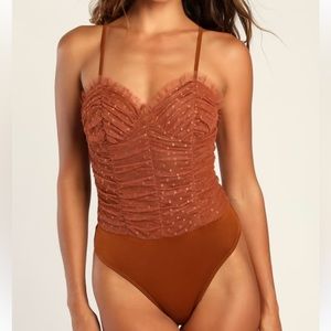NWT Lulu’s elegant every day brown swiss dot ruched tulle bodysuit